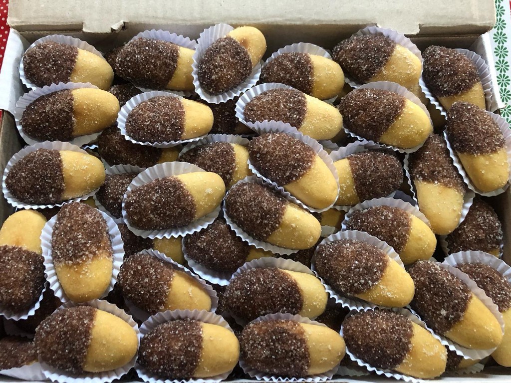 Brigadeiros e beijinhos gourmet DoceAry